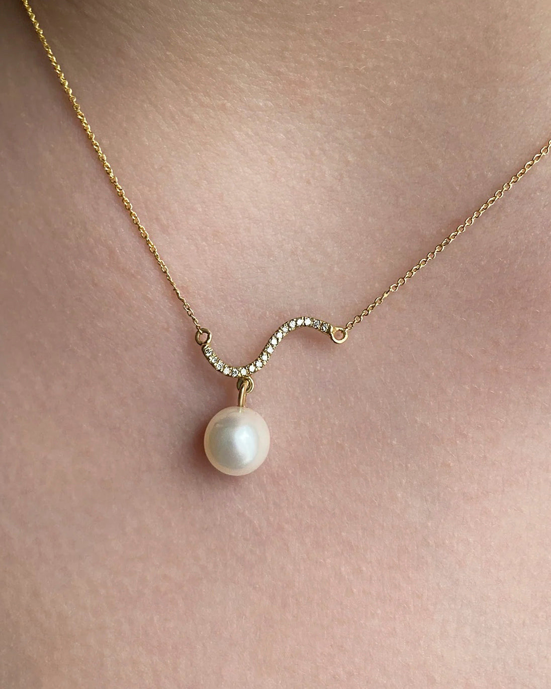 Pearl Wave Necklace