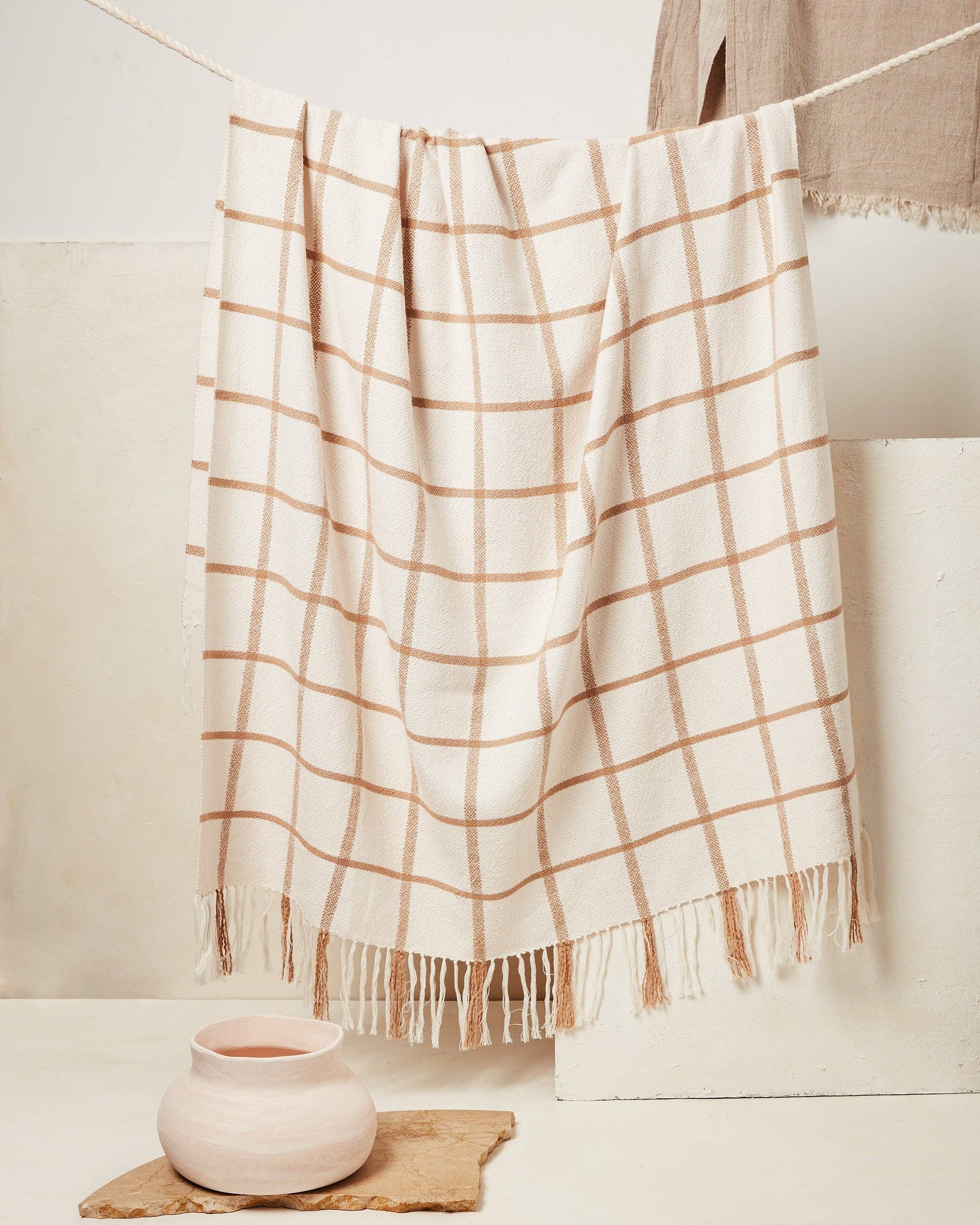 Louise Throw