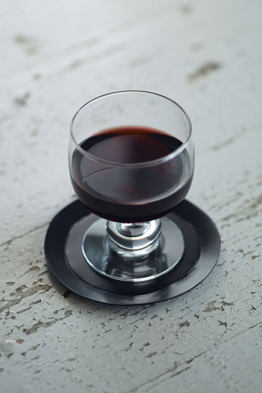 Round Black Metal Dish