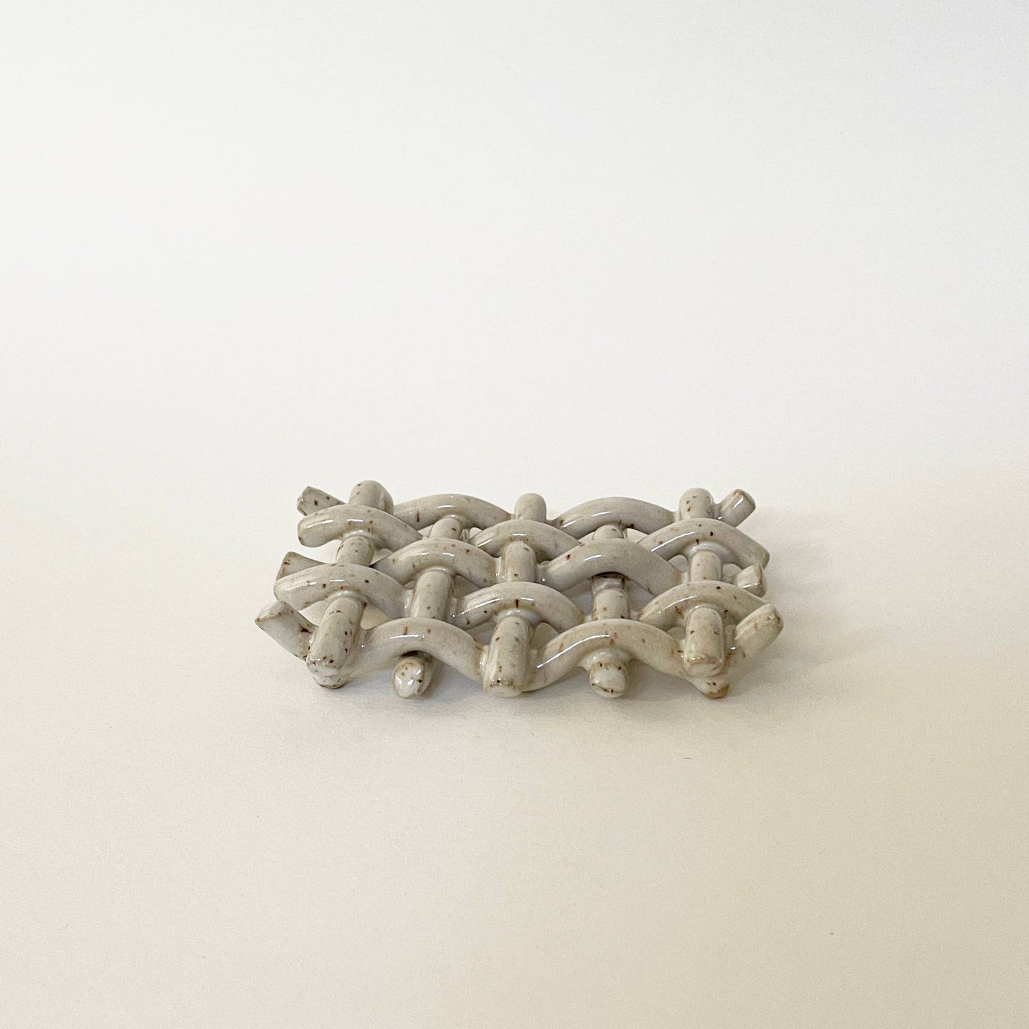 Ceramic Woven Lattice Soap Dish