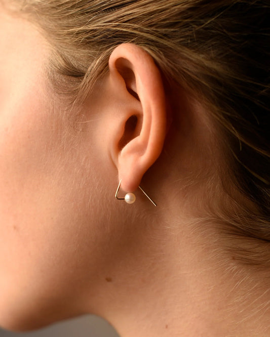 Pearl Threader Earring