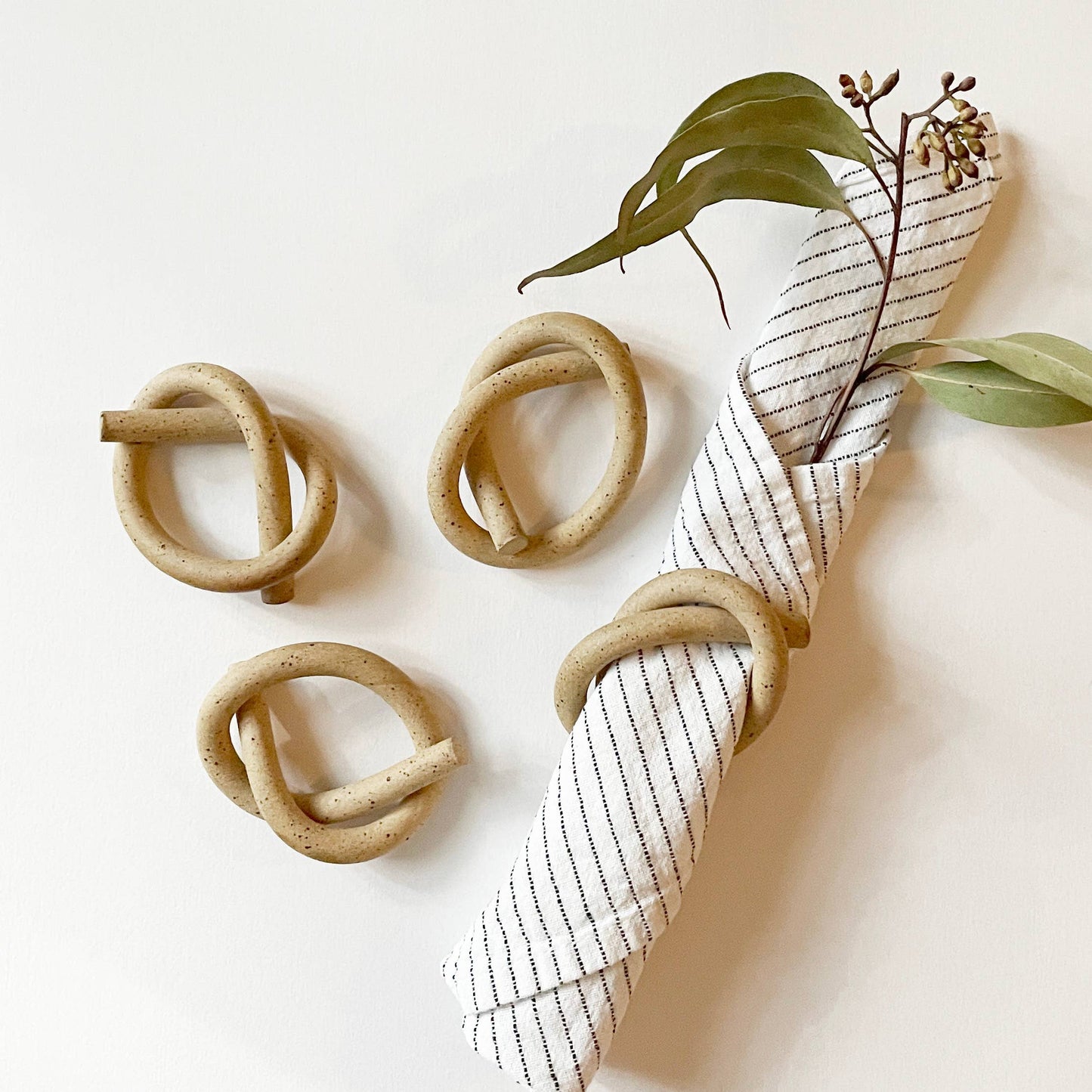 Ceramic Knot Napkin Rings (Set of 4)