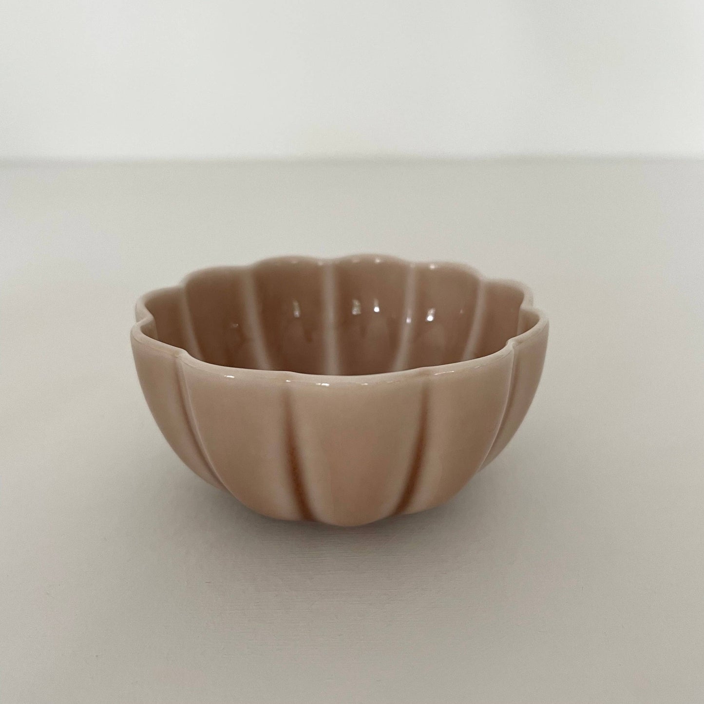 3" Ceramic Chrysanthemum Bowls